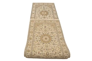 Cream Floral 3X11 Indo-Nain Oriental Runner Rug