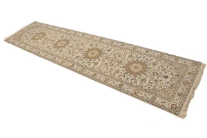 Cream Floral 3X11 Indo-Nain Oriental Runner Rug