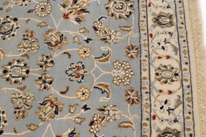 Light Blue-gray Floral 3X8 Indo-Nain Oriental Runner Rug