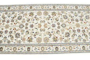 Cream Floral 3X8 Indo-Nain Oriental Runner Rug