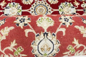 Red Floral 8X10 Indo-Nain Oriental Rug