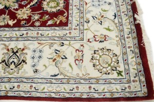 Red Floral 8X10 Indo-Nain Oriental Rug