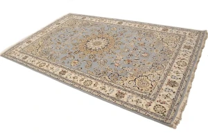 Light Blue Floral 6'3X9'7 Indo-Nain Oriental Rug
