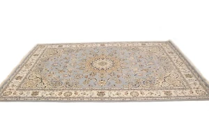 Light Blue Floral 6'3X9'7 Indo-Nain Oriental Rug