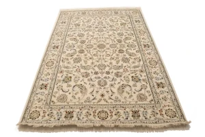 Cream Floral 6X9 Indo-Nain Oriental Rug