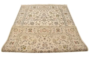 Cream Floral 6X9 Indo-Nain Oriental Rug