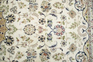 Cream Floral 9X12 Indo-Nain Oriental Rug