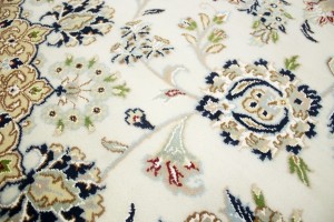 Cream Floral 9X12 Indo-Nain Oriental Rug