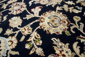 Dark Navy Floral 7X7 Indo-Nain Oriental Round Rug