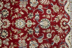 Red Floral 9X12 Indo-Nain Oriental Rug