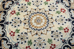 Red Floral 9X12 Indo-Nain Oriental Rug