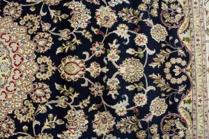 Dark Navy Floral 8X10 Indo-Nain Oriental Rug