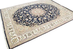 Dark Navy Floral 8X10 Indo-Nain Oriental Rug