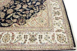Dark Navy Floral 8X10 Indo-Nain Oriental Rug