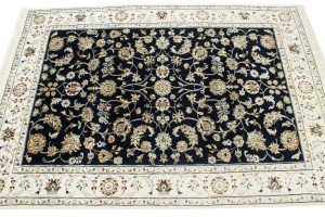 Dark Navy Floral 4X6 Indo-Nain Oriental Rug
