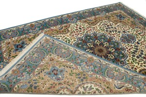 Cream Floral Kirman 7X9 Oriental Rug