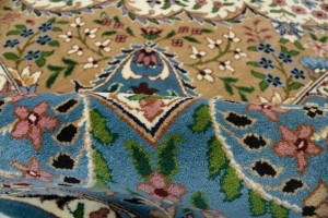 Cream Floral Kirman 7X9 Oriental Rug