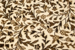 Cream Floral Kirman 6'5X9'2 Oriental Rug