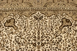 Cream Floral Kirman 6'5X9'7 Oriental Rug