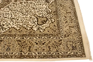 Cream Floral Kirman 6'5X9'7 Oriental Rug