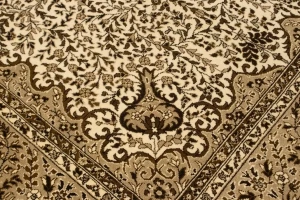 Cream Floral Kirman 6'5X9'7 Oriental Rug