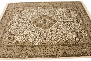 Cream Floral Kirman 6X8 Oriental Rug