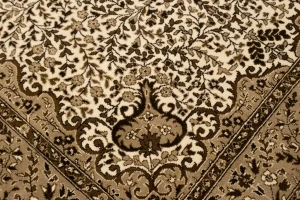 Cream Floral Kirman 6X8 Oriental Rug