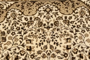 Cream Floral Kirman 6X8 Oriental Rug