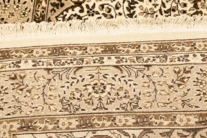 Cream Floral Kirman 6X8 Oriental Rug