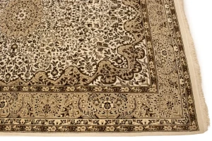 Cream Floral Kirman 6X8 Oriental Rug