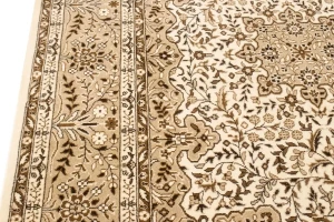 Cream Floral Kirman 6X8 Oriental Rug