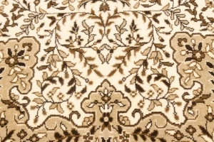 Cream Floral Kirman 6X8 Oriental Rug