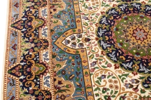 Cream Floral Kirman 6X8 Oriental Rug