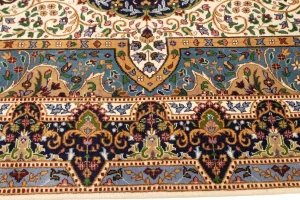 Cream Floral Kirman 6X8 Oriental Rug