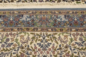 Cream Floral 4X6 Kirman Oriental Rug