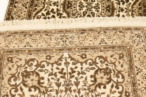 Cream Floral Kirman 2'6X9'6 Oriental Runner Rug