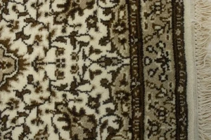 Cream Floral Kirman 2X3 Oriental Rug