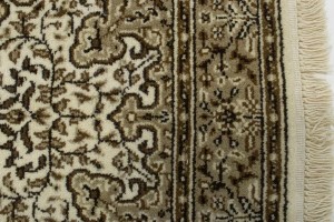Cream Floral Kirman 2X3 Oriental Rug