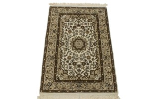 Cream Floral Kirman 2X3 Oriental Rug