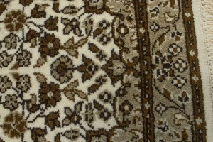Cream Floral Kirman 2X3 Oriental Rug