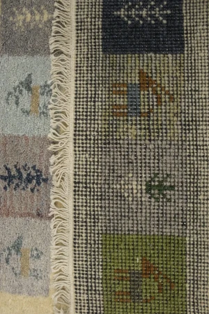 Cream Pictorial Tribal 2X5 Indo-Gabbeh Oriental Rug