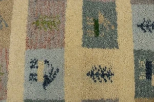 Cream Pictorial Tribal 2X5 Indo-Gabbeh Oriental Rug