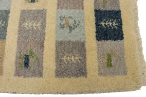 Cream Pictorial Tribal 2X5 Indo-Gabbeh Oriental Rug