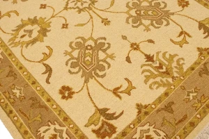 Cream Floral 5X7 Sumak Oriental Rug