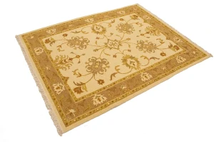Cream Floral 5X7 Sumak Oriental Rug