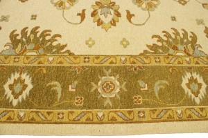 Cream Floral 6'8X9'4 Sumak Oriental Rug