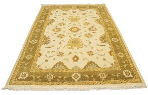 Cream Floral 6'8X9'4 Sumak Oriental Rug