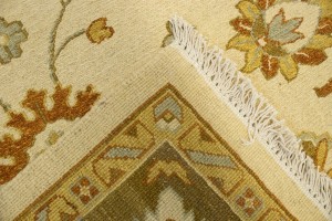 Cream Floral 6'8X9'4 Sumak Oriental Rug