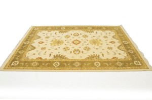 Cream Floral 6'8X9'4 Sumak Oriental Rug