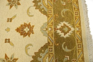 Cream Floral 6'8X9'4 Sumak Oriental Rug